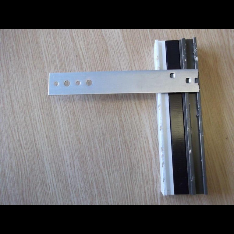Kawneer 3 lug Window Fixing Bracket 140mm FrameFix UK